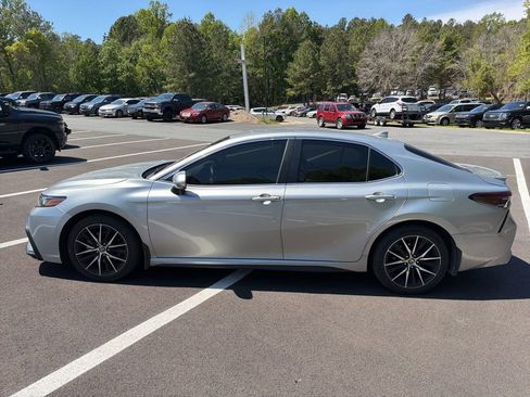 Used 2024 Toyota Camry SE w/ Blackout Package (TMS) FWD image 8