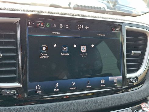 Certified 2024 Chrysler Pacifica Touring-L FWD image 27