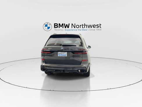 New 2027 BMW X7 xDrive40i w/ M Sport Package AWD/4WD image 3