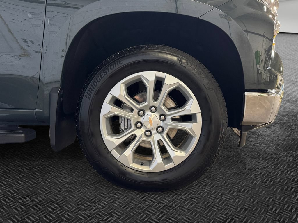 Used 2026 Chevrolet Silverado 1500 LTZ AWD/4WD image 11