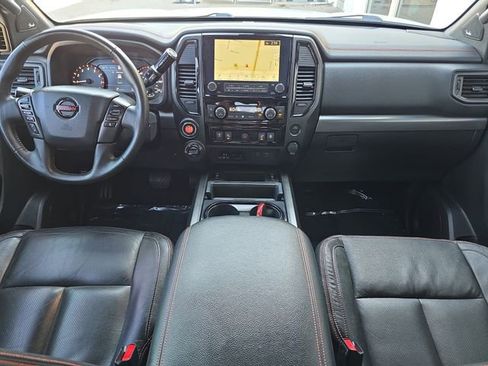 Used 2021 Nissan Titan PRO-4X w/ Pro-4x Convenience Package image 11