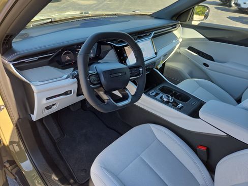 New 2026 Jeep Cherokee Laredo AWD/4WD image 9