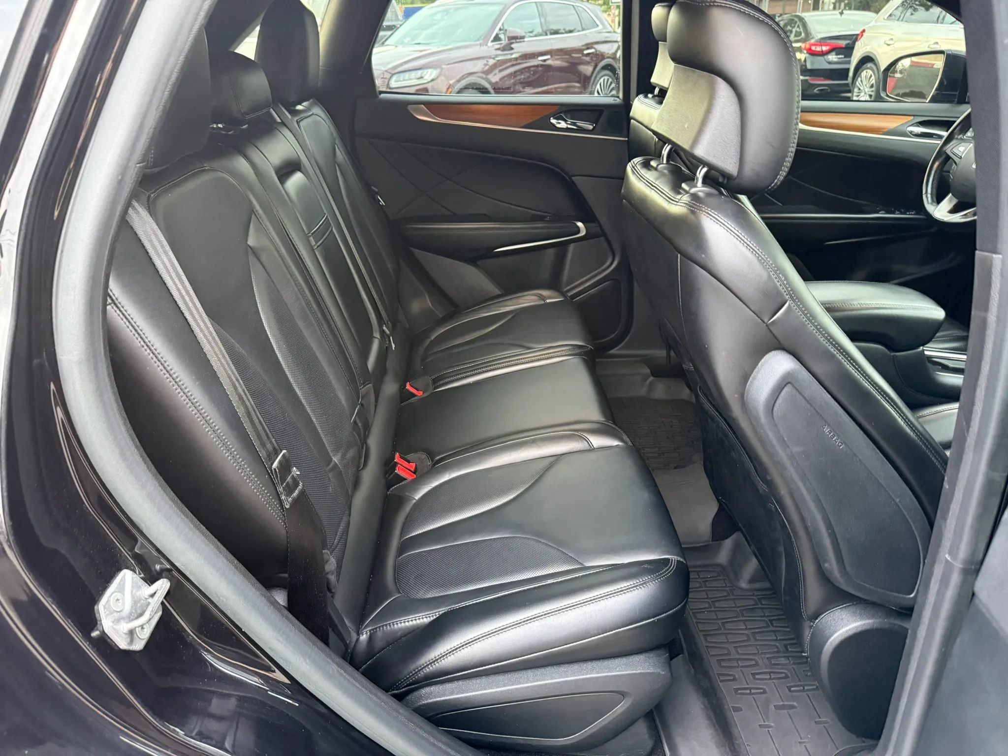 Used 2019 Lincoln MKC Select w/ MKC Climate Package FWD image 30
