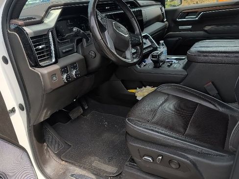 Used 2023 GMC Sierra 1500 Denali AWD/4WD image 16