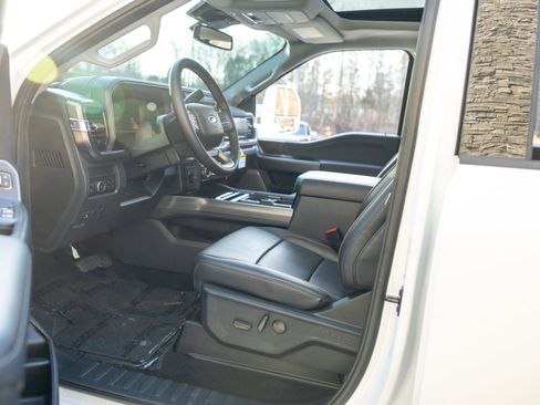 Used 2026 Ford F450 Lariat image 30