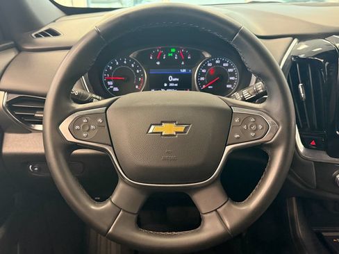 Used 2023 Chevrolet Traverse LT FWD image 20