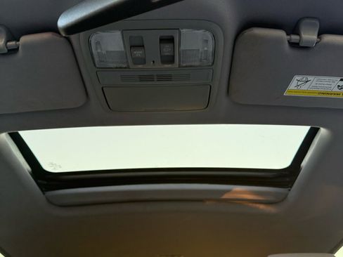 Used 2018 Honda CR-V EX image 17