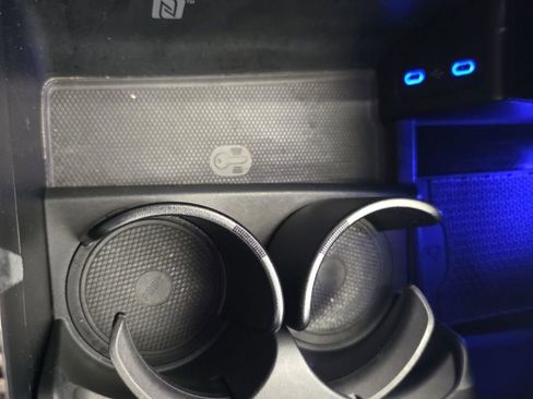 Used 2022 Mercedes-Benz EQS AMG 4MATIC w/ Exclusive Trim Package image 30