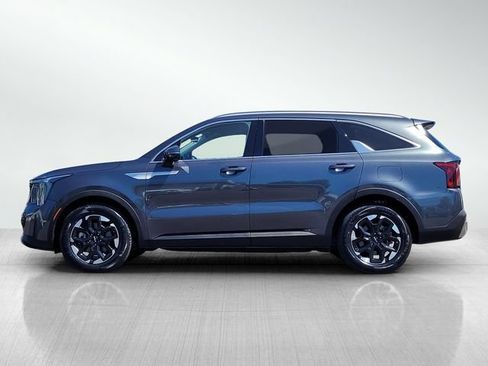 Used 2024 Kia Sorento S FWD image 7