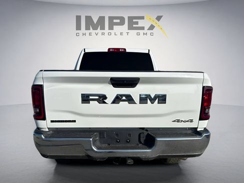 Used 2025 RAM 2500 Big Horn AWD/4WD image 4
