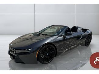 Used 2019 BMW i8 Roadster AWD/4WD video 1