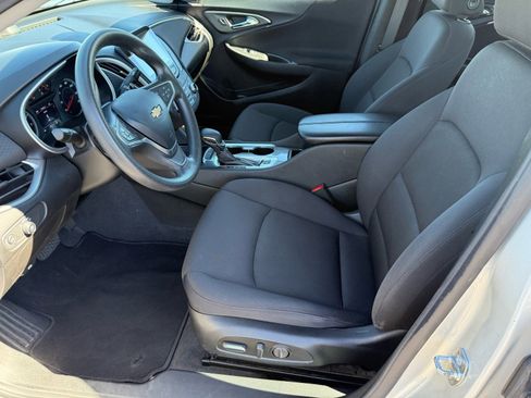 Used 2022 Chevrolet Malibu LT image 18