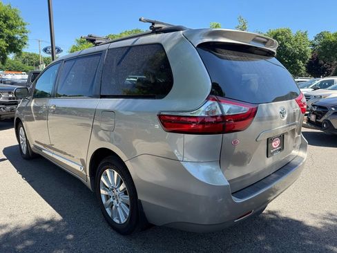 Used 2017 Toyota Sienna LE w/ Protection Package AWD/4WD image 8