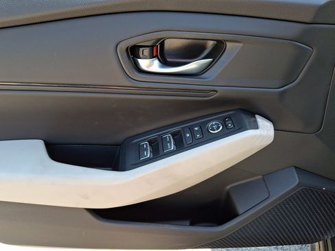 Used 2024 Honda Accord EX image 12