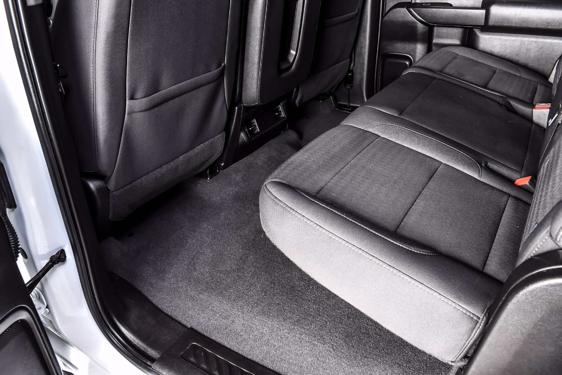 Used 2023 Chevrolet Silverado 1500 Custom w/ LPO, Dark Essentials Package AWD/4WD image 17