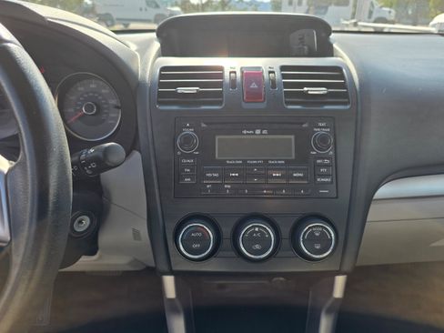 Used 2014 Subaru Forester 2.5i Limited AWD/4WD image 21