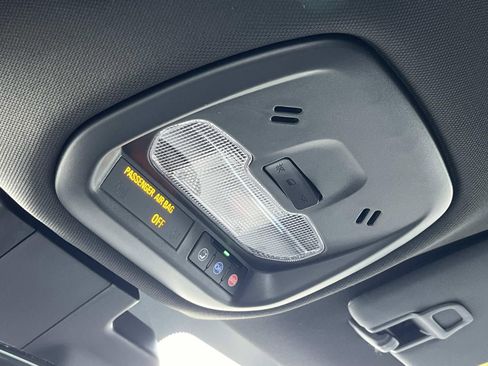 New 2026 Buick Envista Sport Touring w/ Convenience I Package FWD image 25