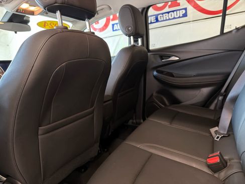 Certified 2024 Buick Encore GX Sport Touring image 22