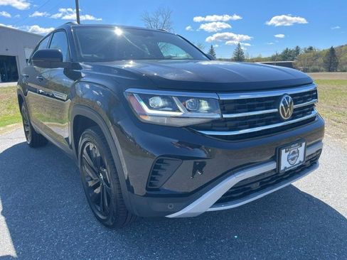 Used 2022 Volkswagen Atlas Cross Sport SE w/ Panoramic Sunroof Package AWD/4WD image 6