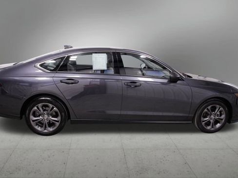 Certified 2023 Honda Accord EX image 7