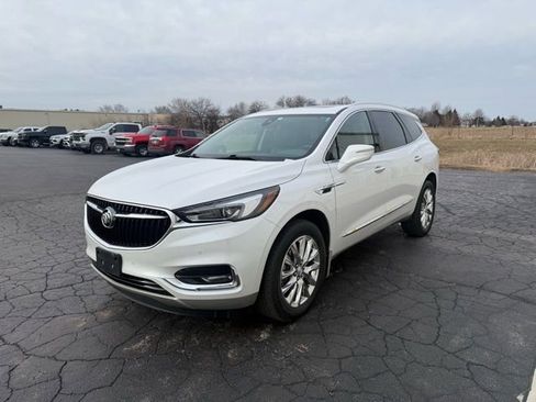 Used 2019 Buick Enclave Premium w/ Experience Buick Package image 3