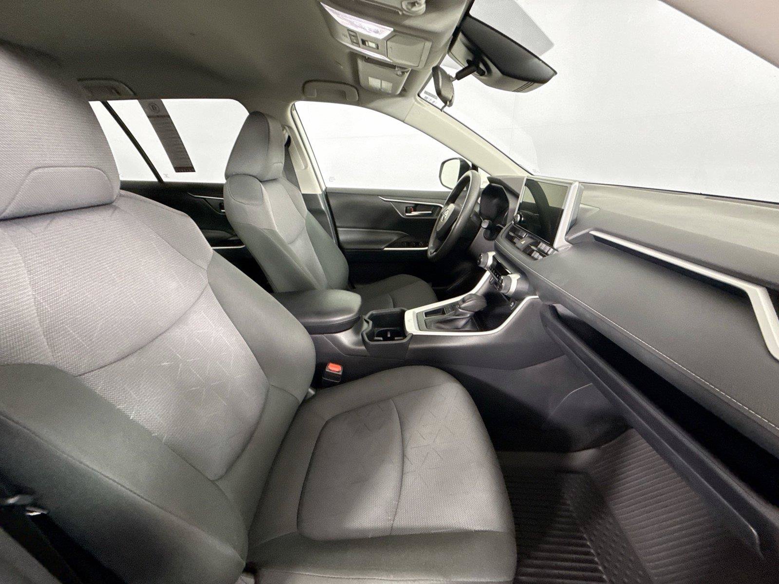 Certified 2025 Toyota RAV4 XLE FWD image 42