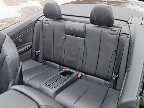 Used 2015 BMW M4 Convertible w/ Executive Package image 36