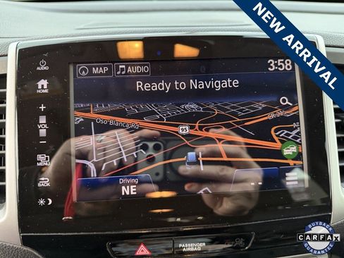 Used 2018 Honda Pilot Touring image 12