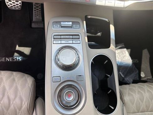 Used 2023 Genesis GV70 3.5T Sport w/ Sport Prestige Package AWD/4WD image 15