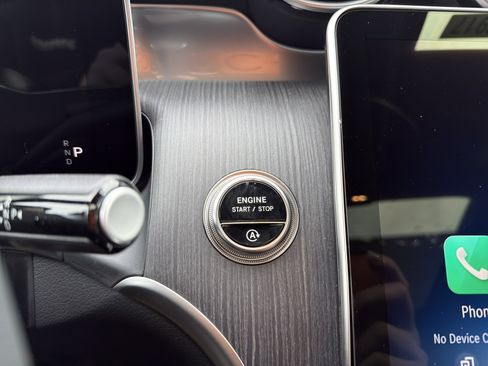 New 2026 Mercedes-Benz GLC 300 4MATIC image 19