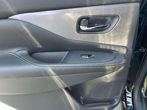 Used 2024 Nissan Murano SL FWD image 14