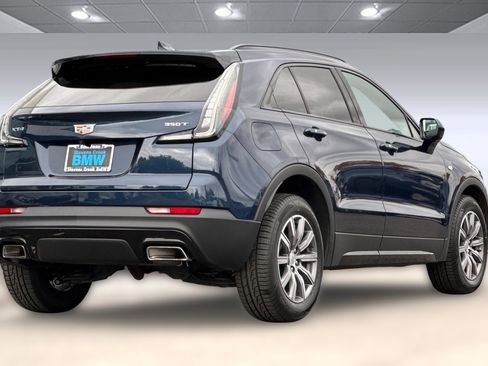 Used 2020 Cadillac XT4 Sport w/ Cold Weather Package image 8