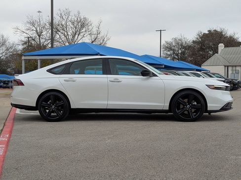 Certified 2025 Honda Accord Sport image 3