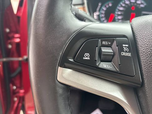 Used 2018 Chevrolet Trax LT w/ LT Convenience Package AWD/4WD image 32