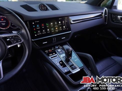 Used 2023 Porsche Cayenne AWD/4WD image 22