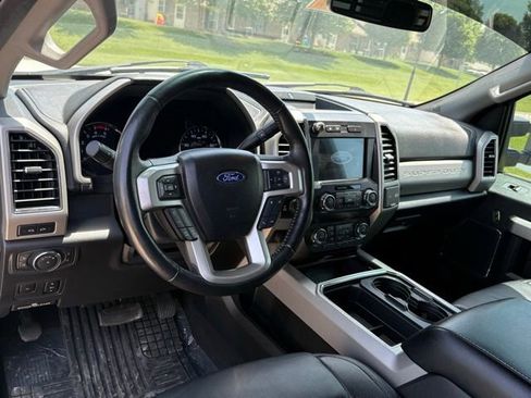 Used 2021 Ford F250 Lariat w/ Lariat Ultimate Package AWD/4WD image 11