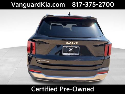 Certified 2025 Kia Sorento S w/ Panoramic Sunroof Package image 3