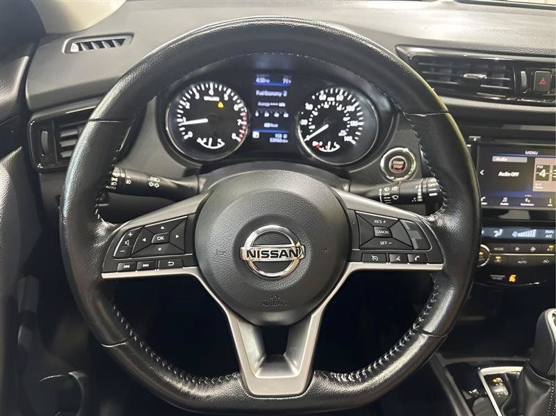 Used 2021 Nissan Rogue Sport SV AWD/4WD image 14