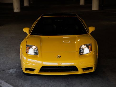 Used 2002 Acura NSX T image 4