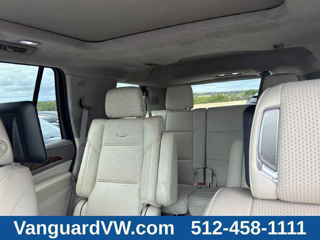 Used 2022 Cadillac Escalade Sport Platinum w/ Heavy-Duty Trailer Package AWD/4WD image 11