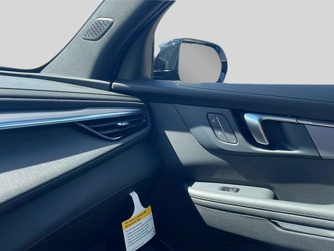 Used 2026 Buick Enclave Sport Touring w/ Power Package image 10