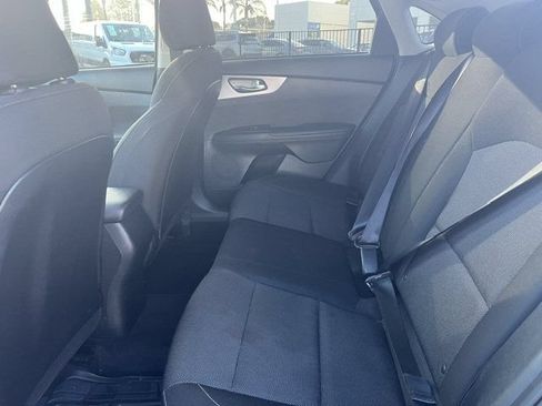 Used 2022 Kia Forte LXS FWD image 11