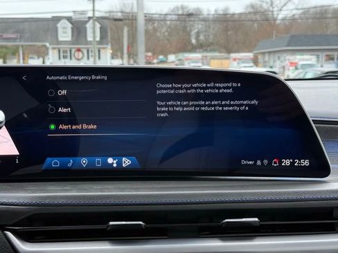 Used 2024 Cadillac XT4 Sport image 38