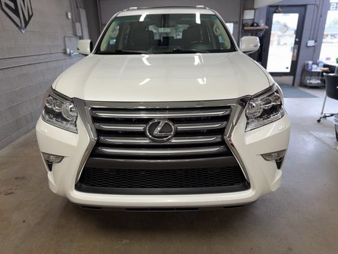 Used 2018 Lexus GX 460 Premium w/ Premium Package AWD/4WD image 3