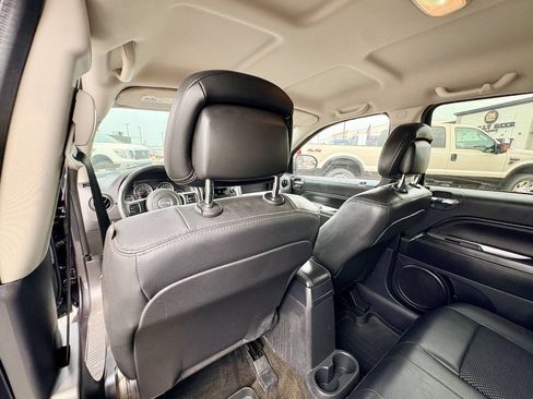 Used 2014 Jeep Compass Latitude AWD/4WD image 19