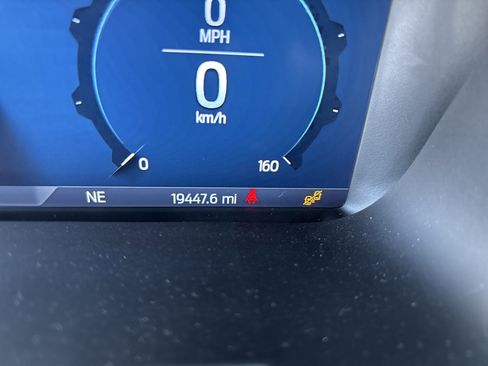 Used 2024 Ford F350 Lariat w/ Camper Package image 21