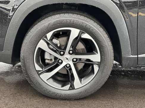 Certified 2024 Chevrolet Trax RS w/ Driver Confidence Package FWD image 8
