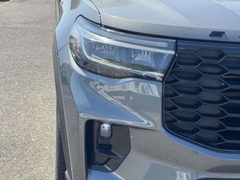 New 2026 Ford Explorer ST-Line w/ ST-Line Street Pack AWD/4WD image 6