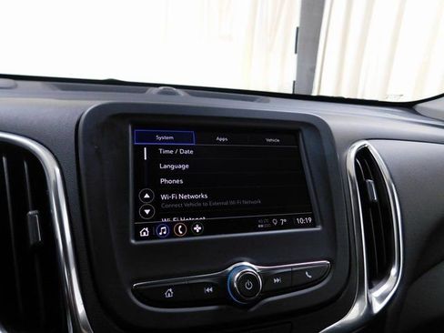 Used 2024 Chevrolet Equinox LT image 28