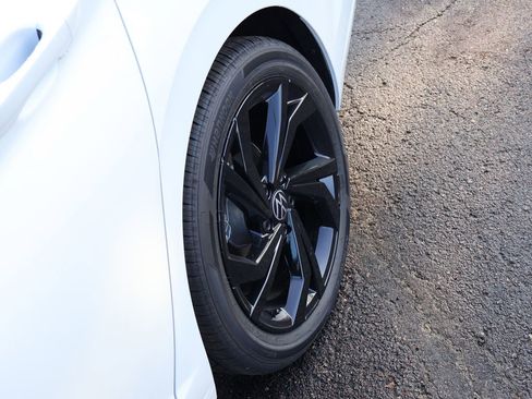 New 2026 Volkswagen Jetta SE image 38